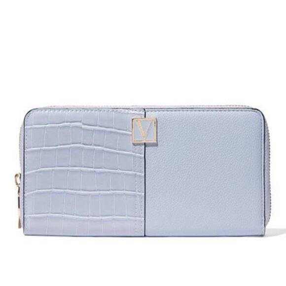 Victoria's Secret The Victoria Wallet Limited Edition Skyflower Blue Croc Pebble - Picture 10 of 10